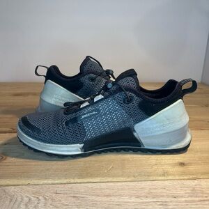 Ecco Biom 2.0 Trainer 2.0 Men’s Sz 6 - 6.5 Training Shoes Trail Running